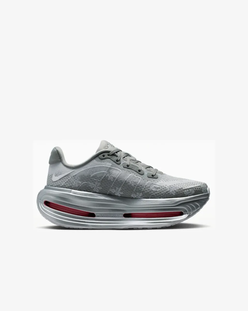 Nike Vomero Premium cinza
